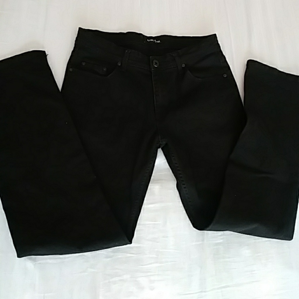 Slim Straight Black jeans